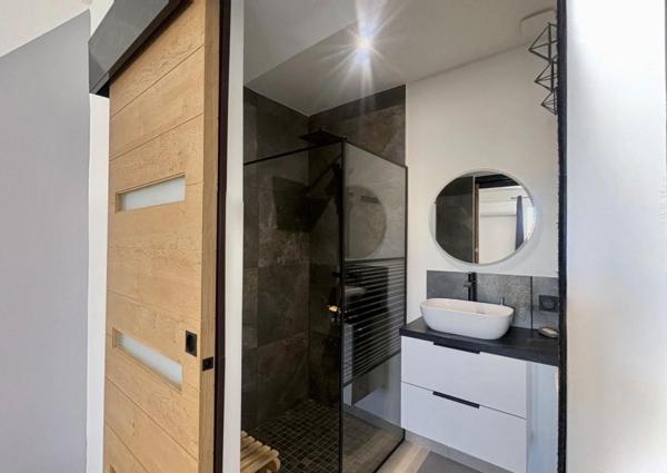 Visite virtuelle : 4 chambres rénovation 2025_2024