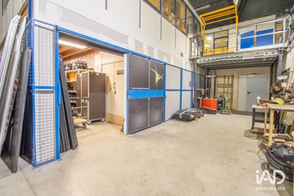 Location local d’activité 83 m² Saint-Denis