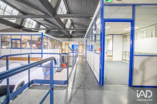Location local d’activité 83 m² Saint-Denis