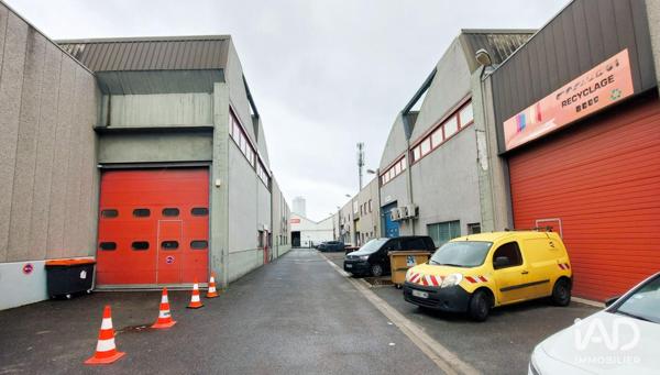 Location local d’activité 83 m² Saint-Denis