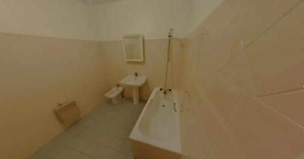 APPARTEMENT T2 A LOUER - LYON 6EME ARRONDISSEMENT l'Helvetie 52.83 m 2 900 € charges comprises par mois