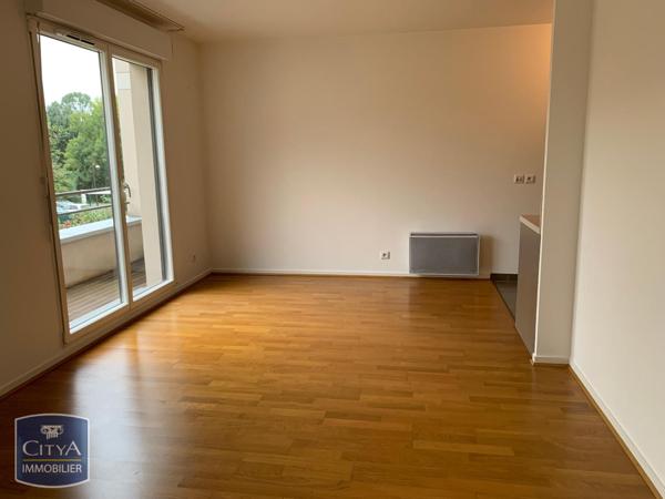 Appartement à louer 2 pièces 46.8m²