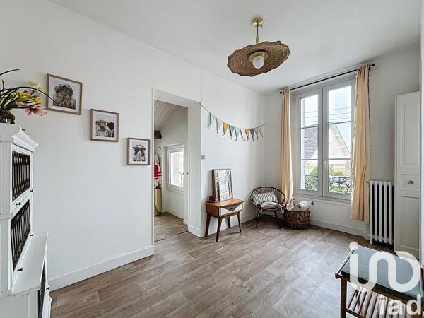 Maison traditionnelle 5 pièces de 95 m² à Mantes-la-Jolie (78200)