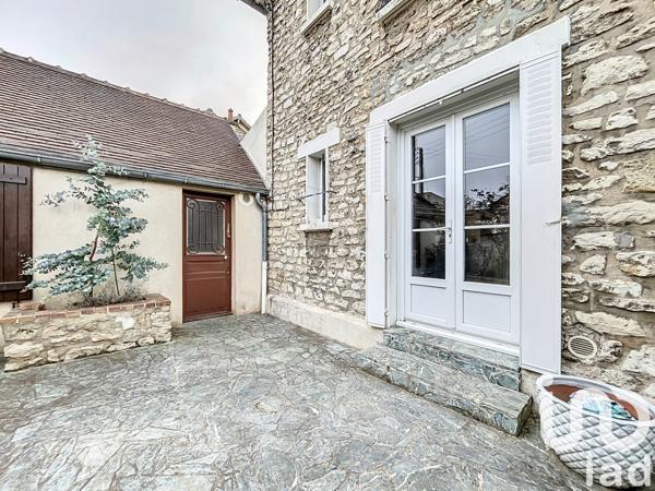 Maison traditionnelle 5 pièces de 95 m² à Mantes-la-Jolie (78200)