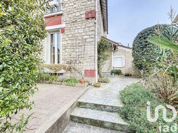 Maison traditionnelle 5 pièces de 95 m² à Mantes-la-Jolie (78200)