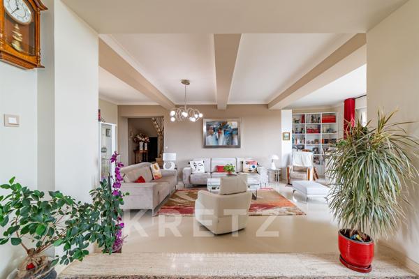 Propriété d'exception avec vue panoramique sur le Palais des Papes – Avignon