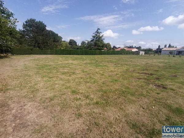 A 15 minutes de Montauban - Terrain 1690 m² - Barry d'Islemade