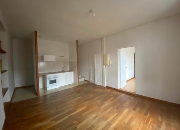 Appartement à louer    2 pièces • 40 m2 Saint-Marcellin