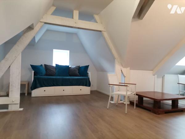 MONTFORT SUR MEU - Centre-ville, maison de 214 m² hab., 6 chambres et terrain de 600 m².