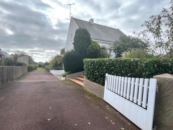 Centre St Lyphard: Belle parcelle 800m2!