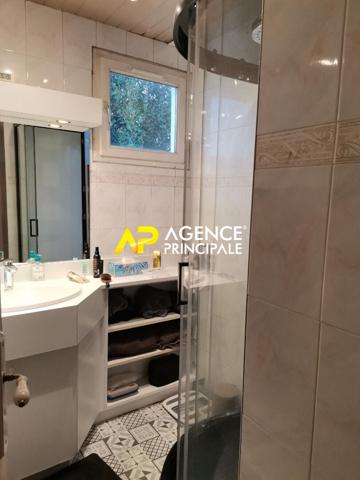 BEZONS _ Immeuble 550 m2 €1 200 000 ** - Référence 4094