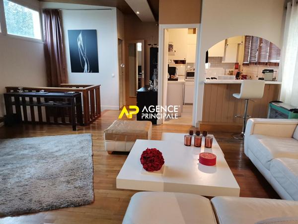 BEZONS _ Immeuble 550 m2 €1 200 000 ** - Référence 4094