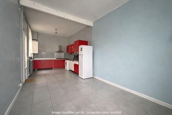 Maison à vendre avec cour à Reims - Clairmarais