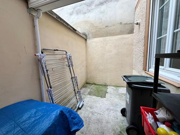 Maison à vendre avec cour à Reims - Clairmarais