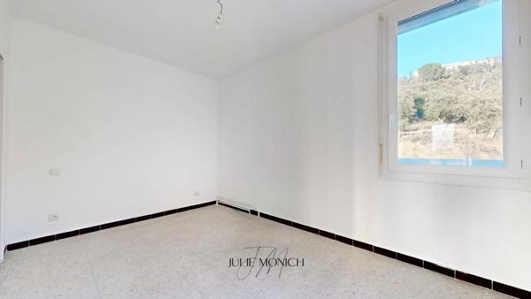 Maison avec Travaux avancés, potentiel à finaliser