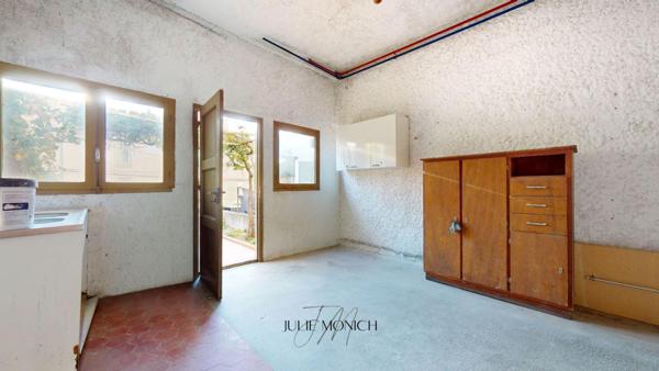 Maison avec Travaux avancés, potentiel à finaliser