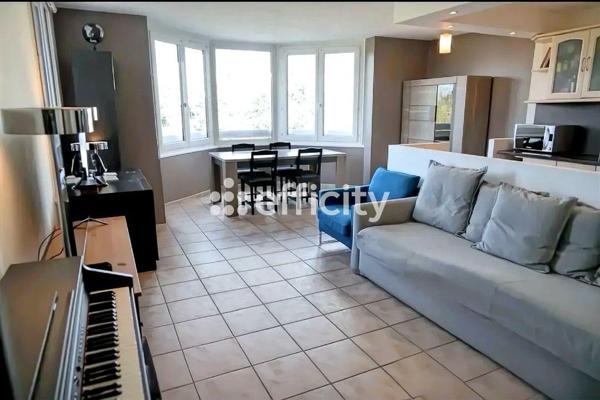Appartement
         3 pièces
        - 77 m²