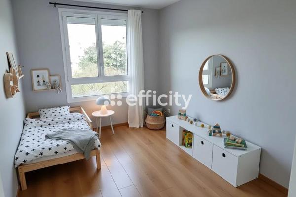 Appartement
         3 pièces
        - 77 m²