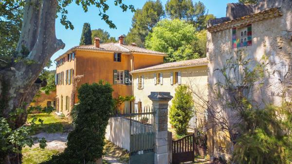 A vendre - Domaine agricole et sa Bastide - Sud Luberon -