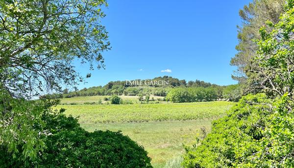 A vendre - Domaine agricole et sa Bastide - Sud Luberon -