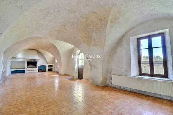 A vendre - Domaine agricole et sa Bastide - Sud Luberon -