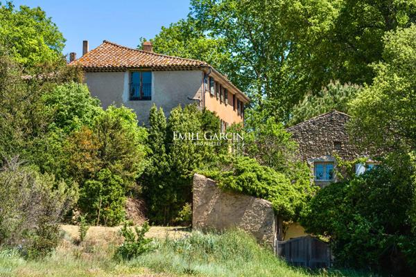 A vendre - Domaine agricole et sa Bastide - Sud Luberon -