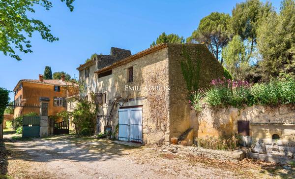 A vendre - Domaine agricole et sa Bastide - Sud Luberon -