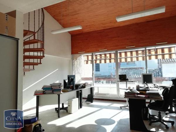 Local commercial à louer 63.7m²