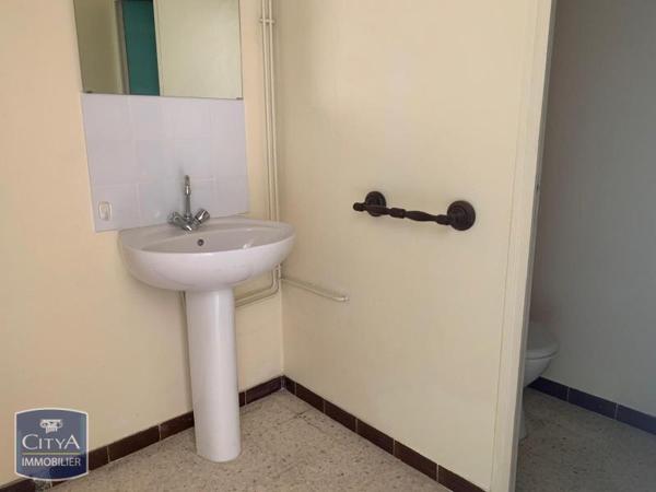 Local commercial à louer 63.7m²