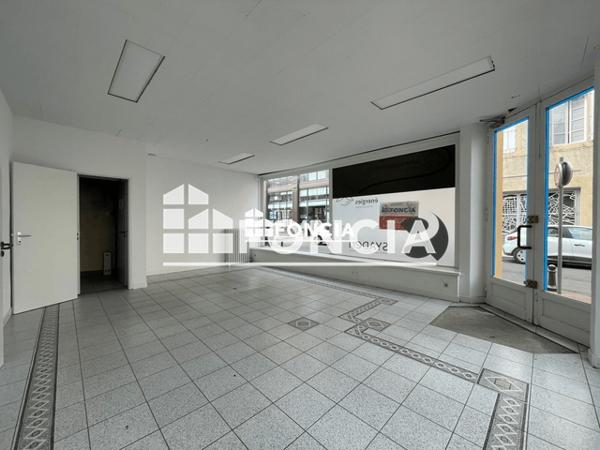 Location Local commercial 137 m² - 26 RUE DE VERDUN Carcassonne 11000