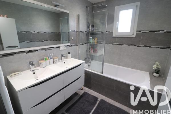 Maison à vendre 7 pièces 135,15 m² Champagne-sur-Seine