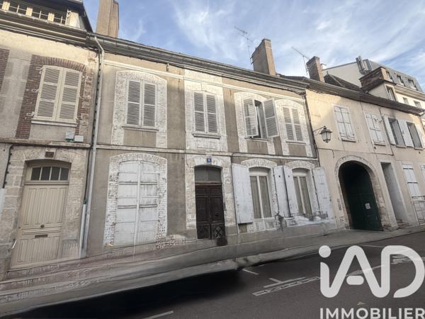 Immeuble à vendre 200 m² Sens