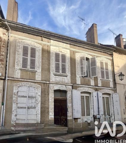 Immeuble à vendre 200 m² Sens