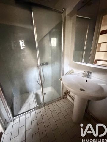 Immeuble à vendre 200 m² Sens