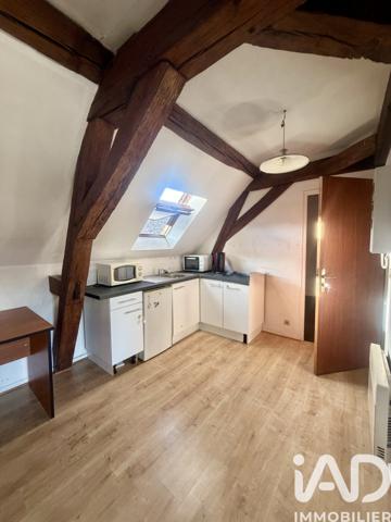 Immeuble à vendre 200 m² Sens