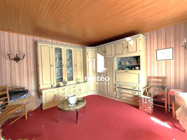 Magasin 155 m² + Appartement 140 m² à Luçon, centre-ville !