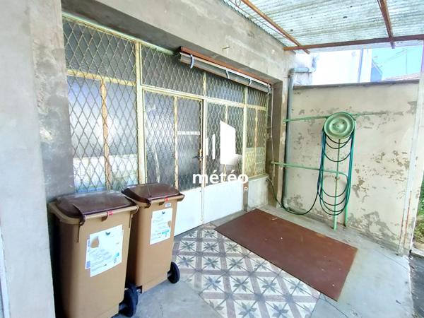 Magasin 155 m² + Appartement 140 m² à Luçon, centre-ville !