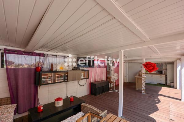 Maison
         6 pièces
        - 125 m² Bien prestige 615 000 € *