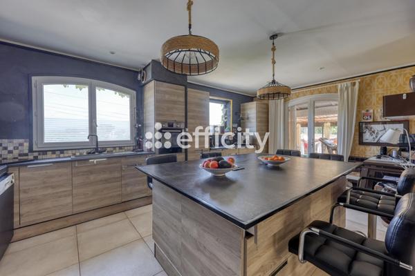 Maison
         6 pièces
        - 125 m² Bien prestige 615 000 € *