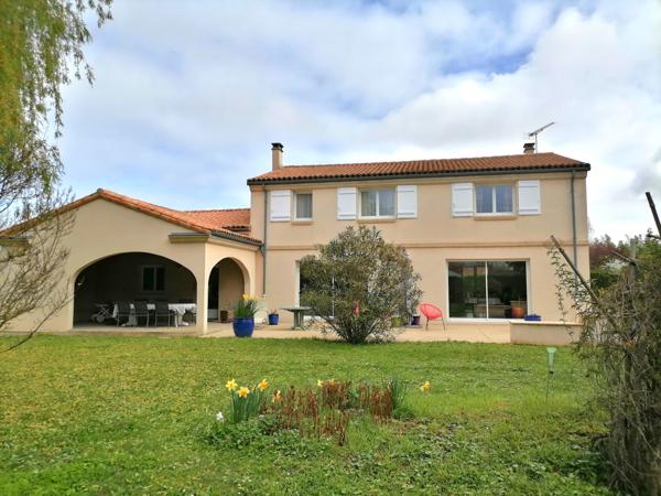 SAINT-BENOIT - MAISON T 5 Saint-Benoît (86280)
