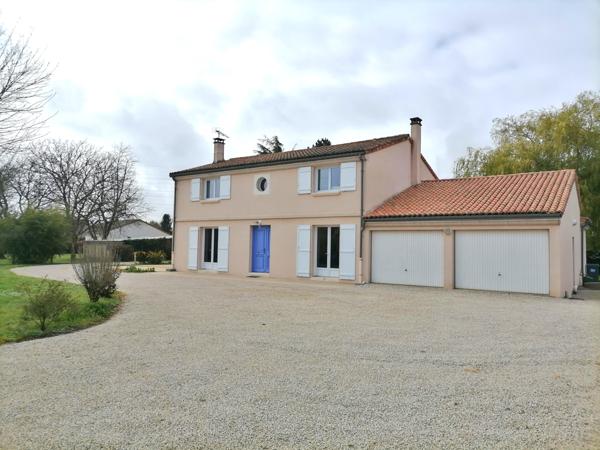 SAINT-BENOIT - MAISON T 5 Saint-Benoît (86280)