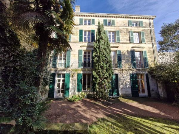 Maison à vendre 10 pièces de 290 m²