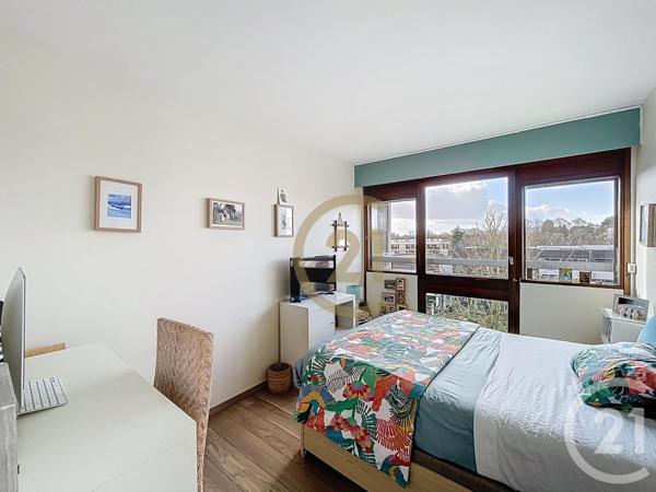 Appartement à vendre  2 pièces - 54,21 m2 LE CHESNAY - 78