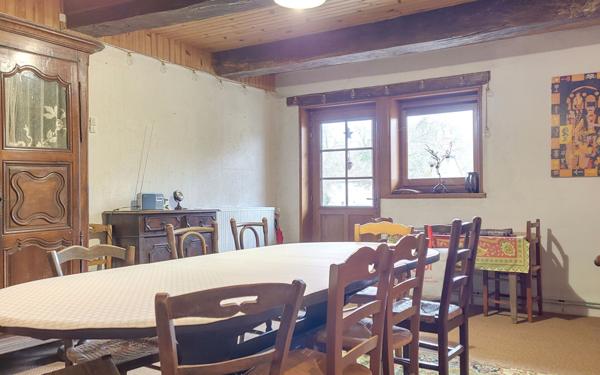 Maison à vendre    5 pièces •  Flammerans