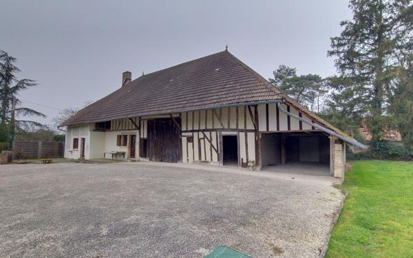 Maison à vendre    5 pièces •  Flammerans