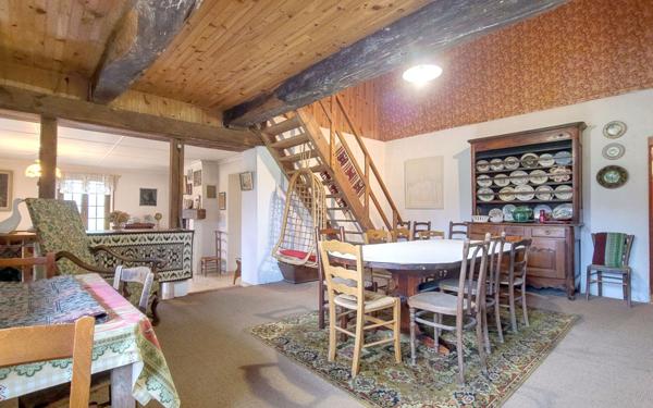 Maison à vendre    5 pièces •  Flammerans