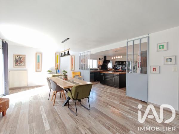 Maison à vendre 7 pièces 207 m² Ploërmel