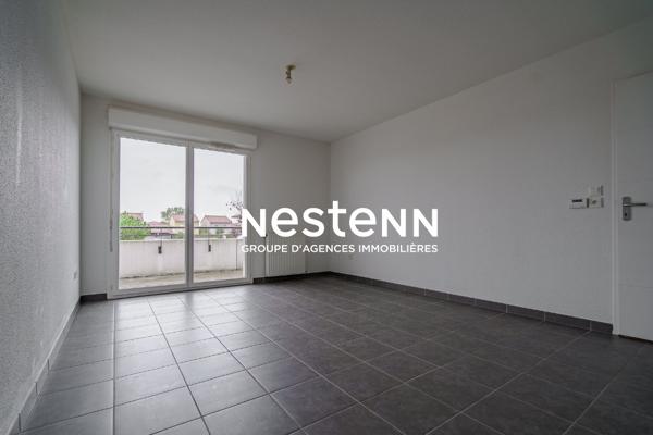A vendre appartement T2 BBC de 42 m² au 1er et dernier étage avec balcon et parking privatif