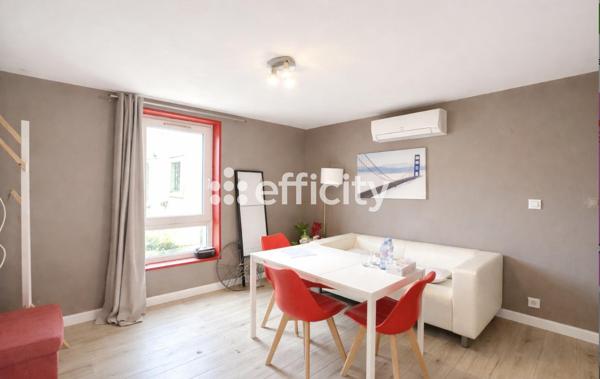 Appartement
         3 pièces
        - 58 m² Exclusivité 160 000 € *