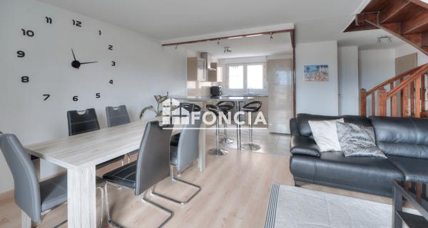 À vendre Appartement 4 pièces 79 m² - Thoiry 01710